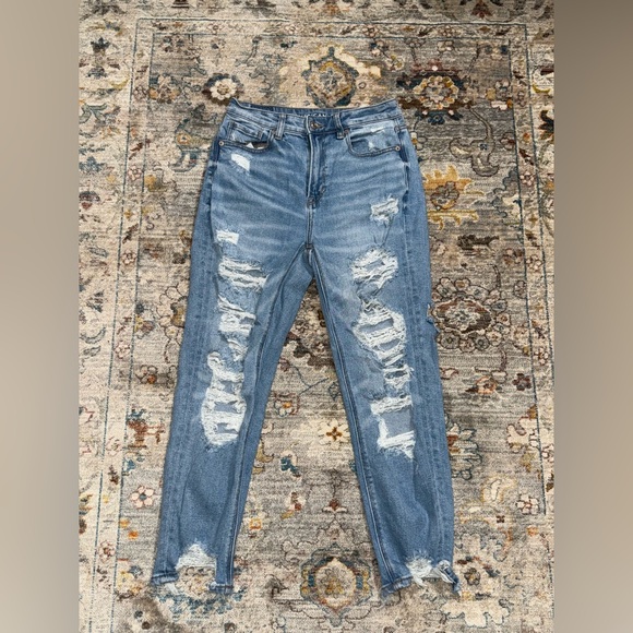 American Eagle Outfitters Denim - American Eagle Outfitters Blue Mom Jeans Distressed Size 4 Short
